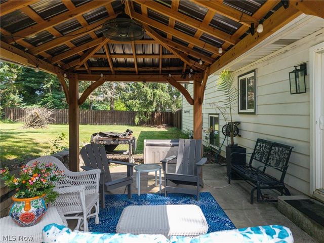 2664 Biscayne Drive, Akron, OH 44319
