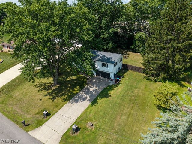 2664 Biscayne Drive, Akron, OH 44319