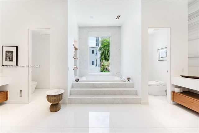 3916 Island Estates Dr 0, Aventura, FL 33160