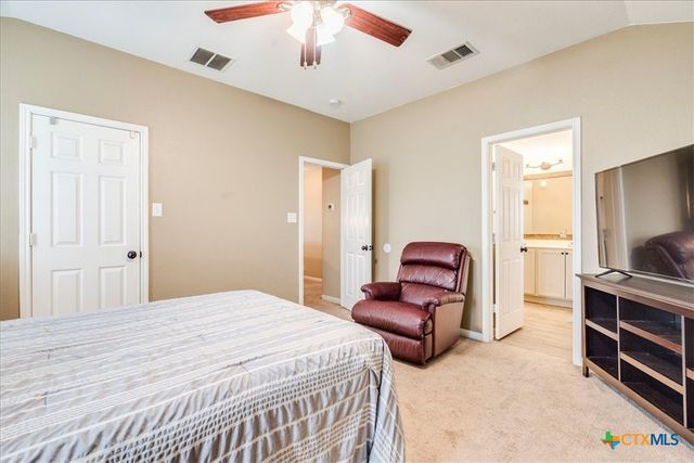 217 Adriana Lane, Hutto, TX 78634