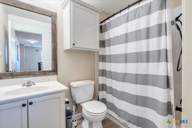 217 Adriana Lane, Hutto, TX 78634