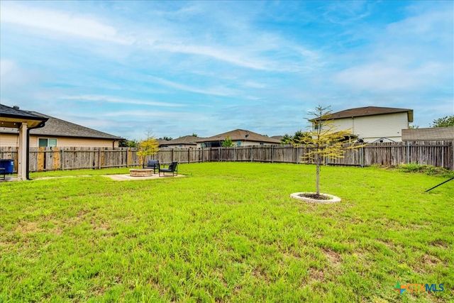 217 Adriana Lane, Hutto, TX 78634