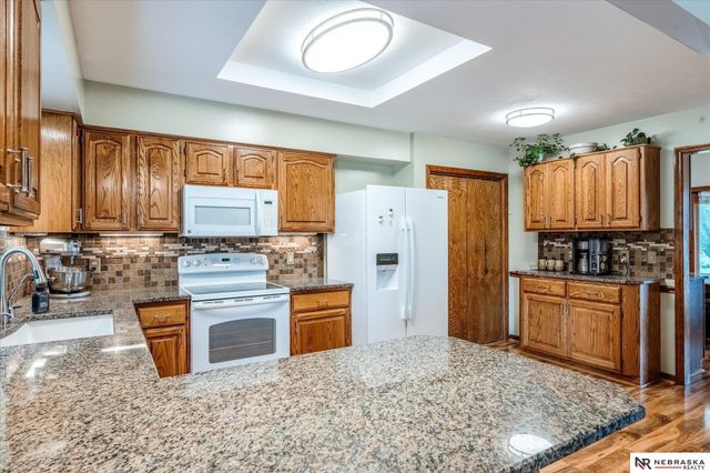 13918 Edna Street, Omaha, NE 68138