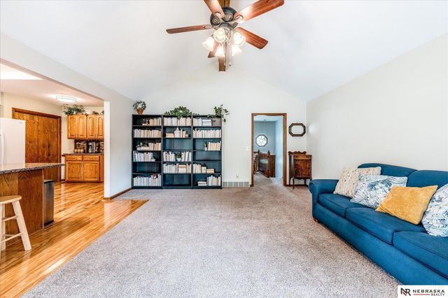 13918 Edna Street, Omaha, NE 68138