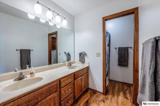 13918 Edna Street, Omaha, NE 68138