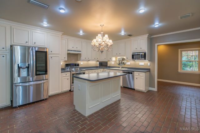 2484 Hawthorn Drive, Montgomery, AL 36111