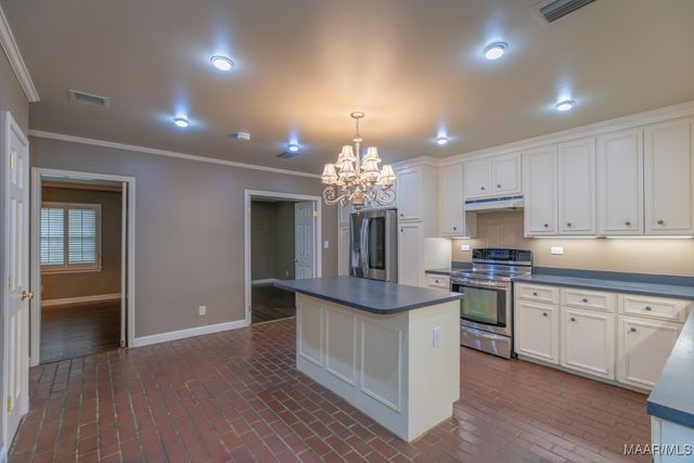 2484 Hawthorn Drive, Montgomery, AL 36111