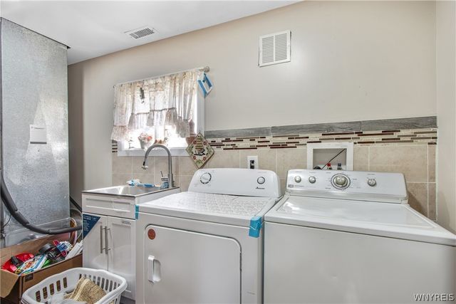 29 Churchill Street, Buffalo, NY 14207