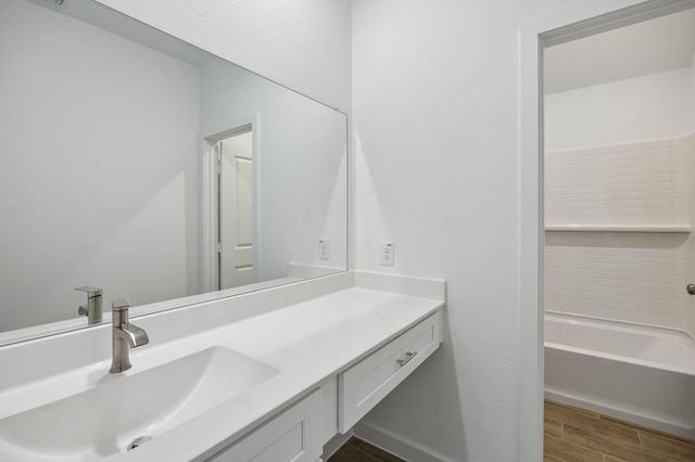 310 Ruby Ford Drive, Cove, TX 77523