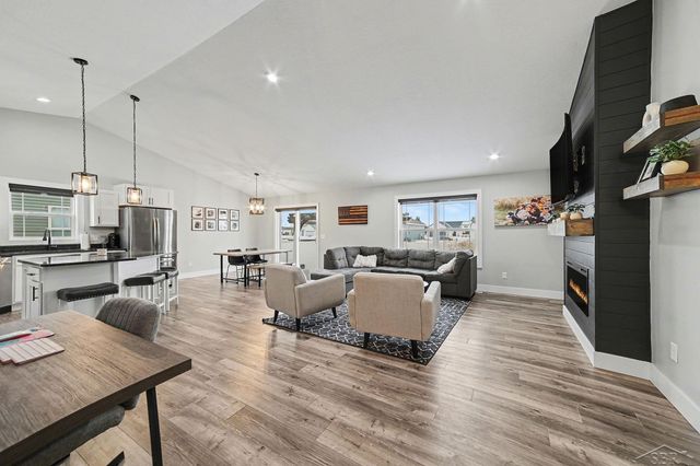 5840 Cotton Top Crest, Freeland, MI 48623