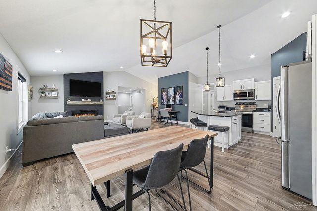 5840 Cotton Top Crest, Freeland, MI 48623