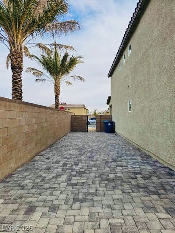 5409 White Butterfly Street, Las Vegas, NV 89113
