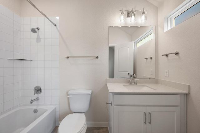 245 Ranier WAY, Dripping Springs, TX 78620