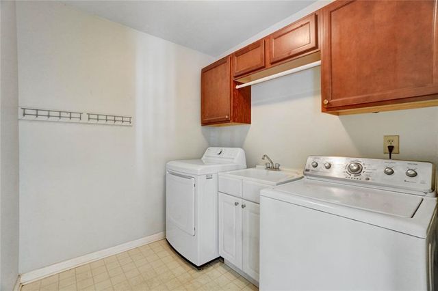 295 Oakmere Road, Alpharetta, GA 30009