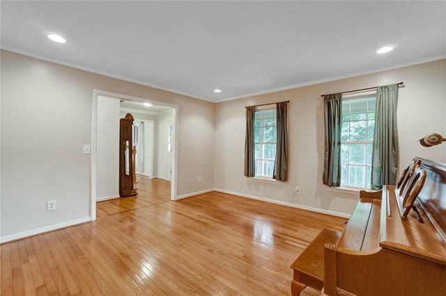 295 Oakmere Road, Alpharetta, GA 30009