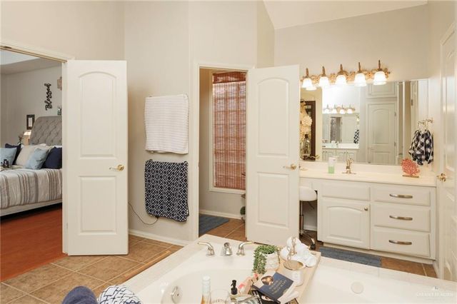 5713 Esperanza Court, Harlingen, TX 78552