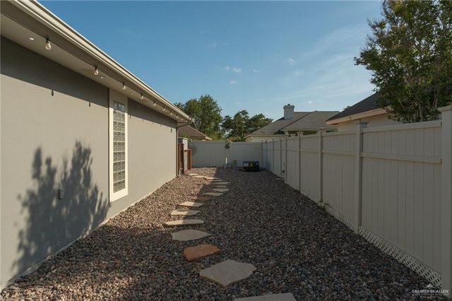 5713 Esperanza Court, Harlingen, TX 78552