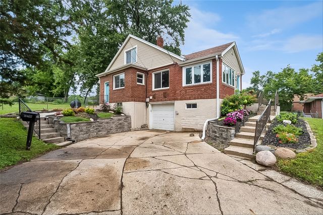 3516 Keyes Drive, Des Moines, IA 50315