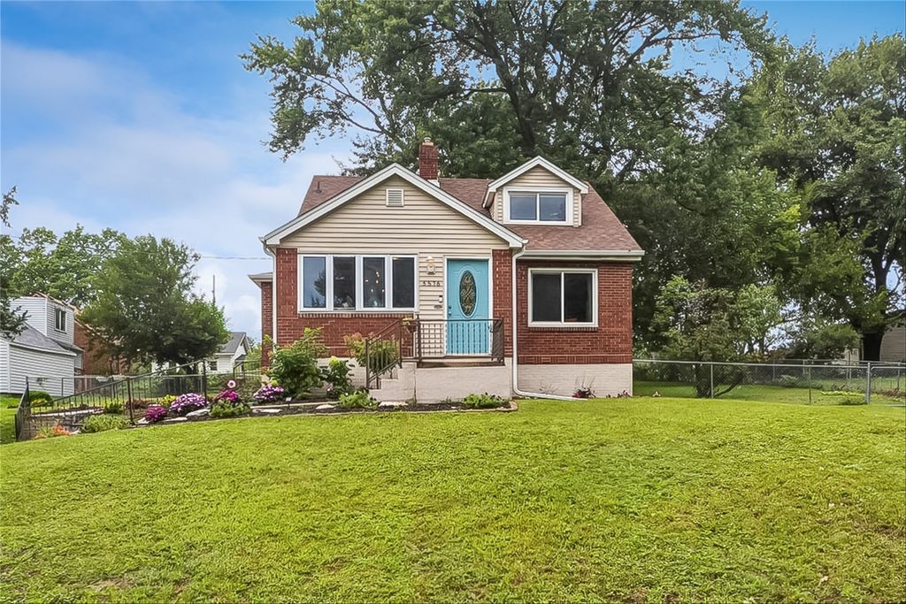 3516 Keyes Drive, Des Moines, IA 50315
