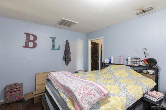 21204 N Skinner Road, Edinburg, TX 78542