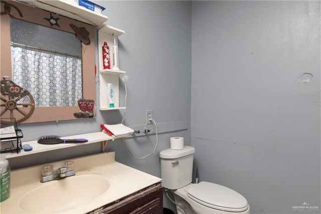 21204 N Skinner Road, Edinburg, TX 78542