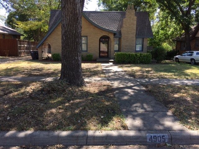 4905 Pershing Avenue, Fort Worth, TX 76107