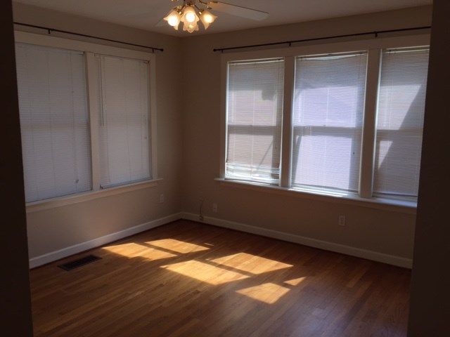 4905 Pershing Avenue, Fort Worth, TX 76107