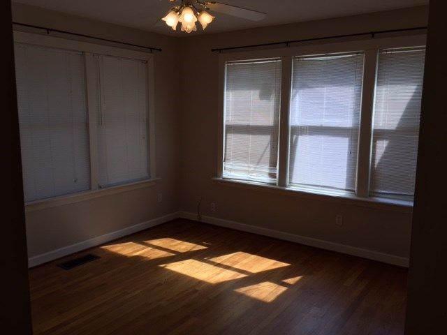 4905 Pershing Avenue, Fort Worth, TX 76107