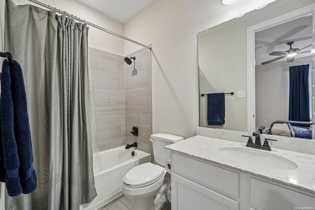 209 ENGLEWOOD LN, Castroville, TX 78009