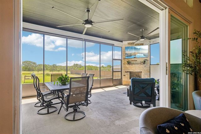 209 ENGLEWOOD LN, Castroville, TX 78009