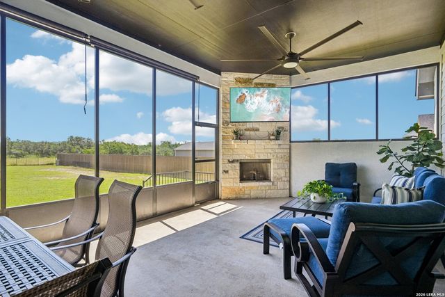209 ENGLEWOOD LN, Castroville, TX 78009
