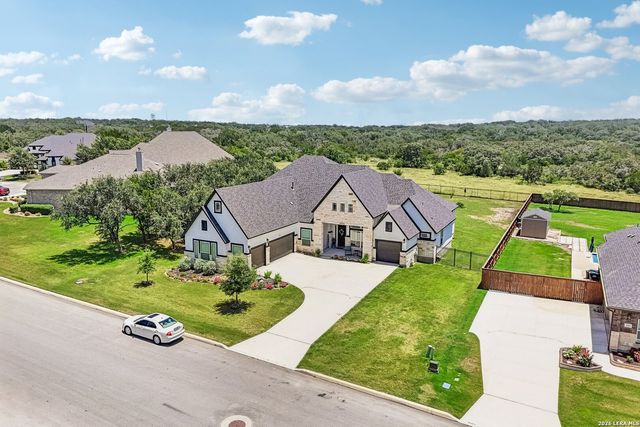 209 ENGLEWOOD LN, Castroville, TX 78009