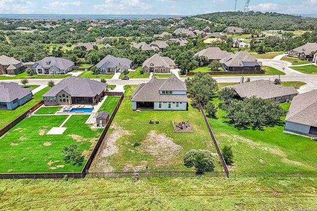 209 ENGLEWOOD LN, Castroville, TX 78009
