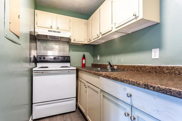 409 NE 11TH STREET, Gainesville, FL 32601
