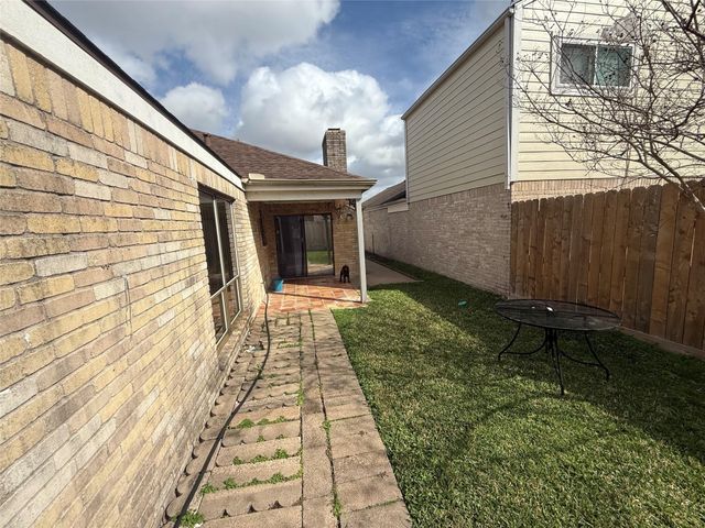 9603 Tarragon Lane, Houston, TX 77036