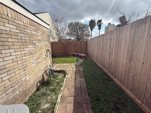 9603 Tarragon Lane, Houston, TX 77036