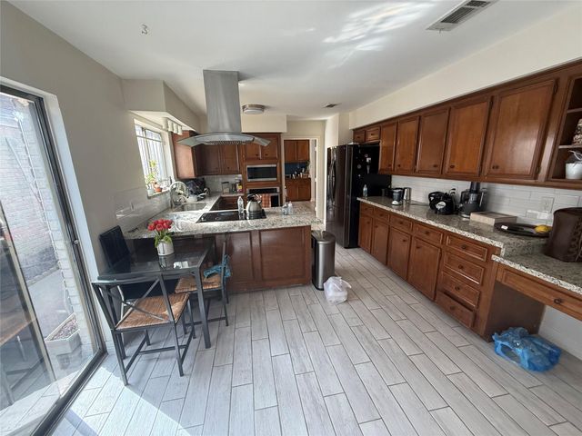 9603 Tarragon Lane, Houston, TX 77036