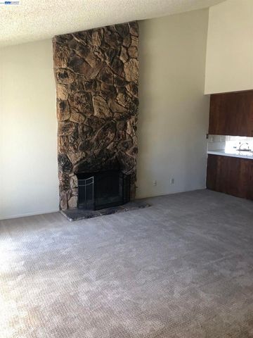 25 Pamplona, San Ramon, CA 94583