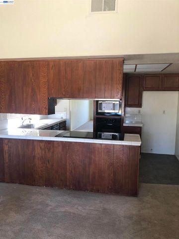25 Pamplona, San Ramon, CA 94583