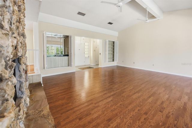 1352 ERROL PARKWAY, Apopka, FL 32712
