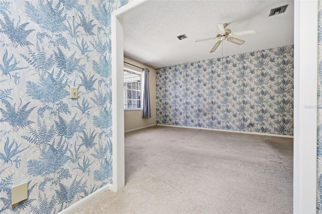 1352 ERROL PARKWAY, Apopka, FL 32712