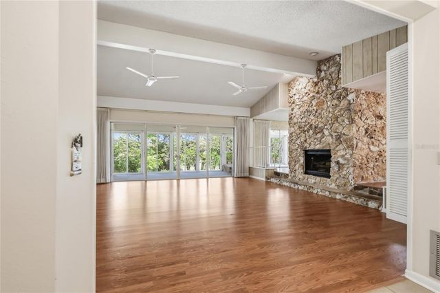 1352 ERROL PARKWAY, Apopka, FL 32712