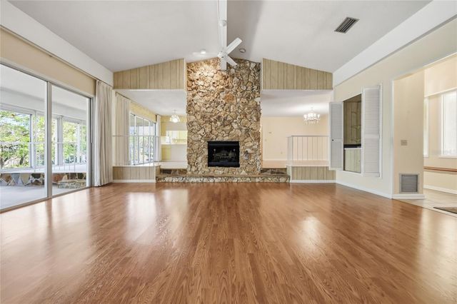 1352 ERROL PARKWAY, Apopka, FL 32712
