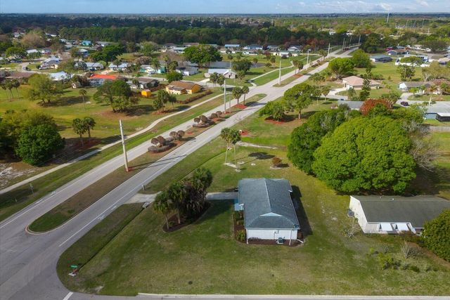 1673 SE Lyngate Drive, Port St. Lucie, Port St Lucie, FL 34952