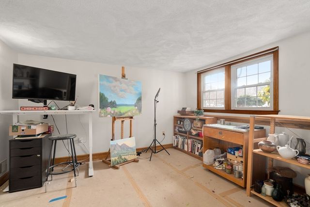 10 Wright Rd, Sudbury, MA 01776