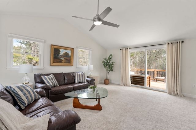 10 Wright Rd, Sudbury, MA 01776