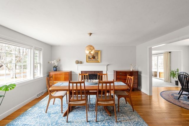 10 Wright Rd, Sudbury, MA 01776