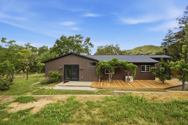 3150 Day Road, Gilroy, CA 95020