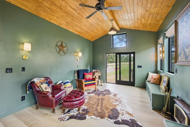 3150 Day Road, Gilroy, CA 95020