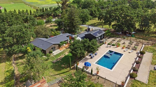 3150 Day Road, Gilroy, CA 95020